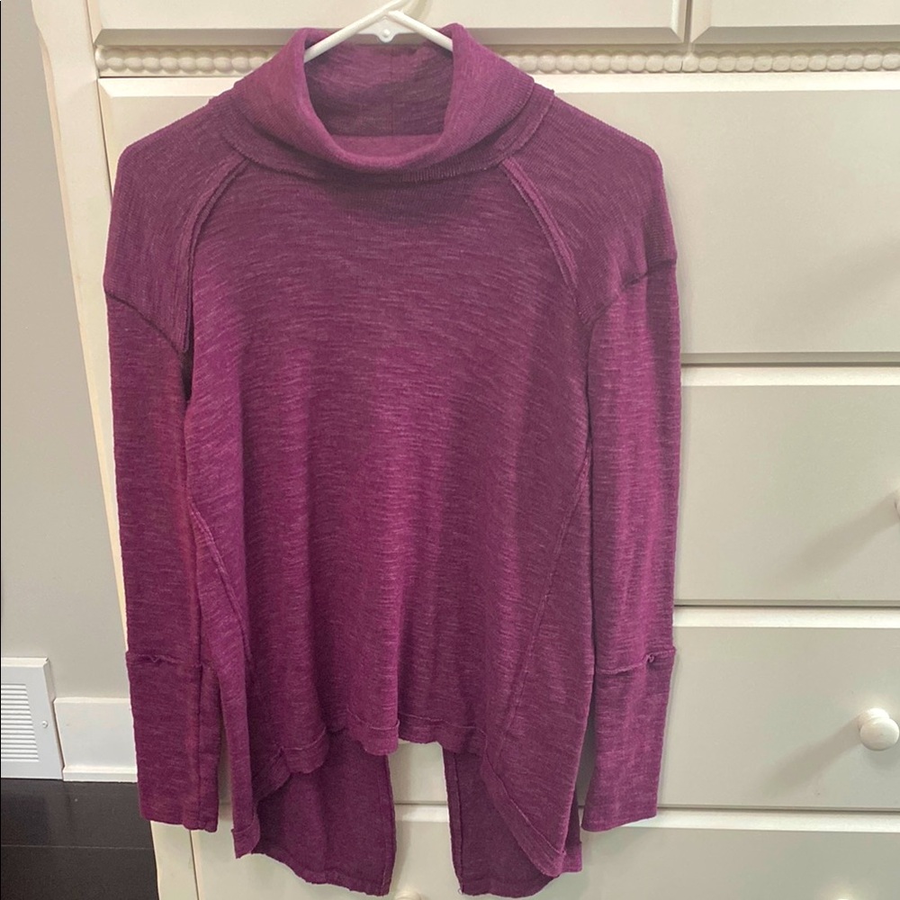 We The Free Women’s Deep Purple Knit Turtleneck Top with Open Back. Size S